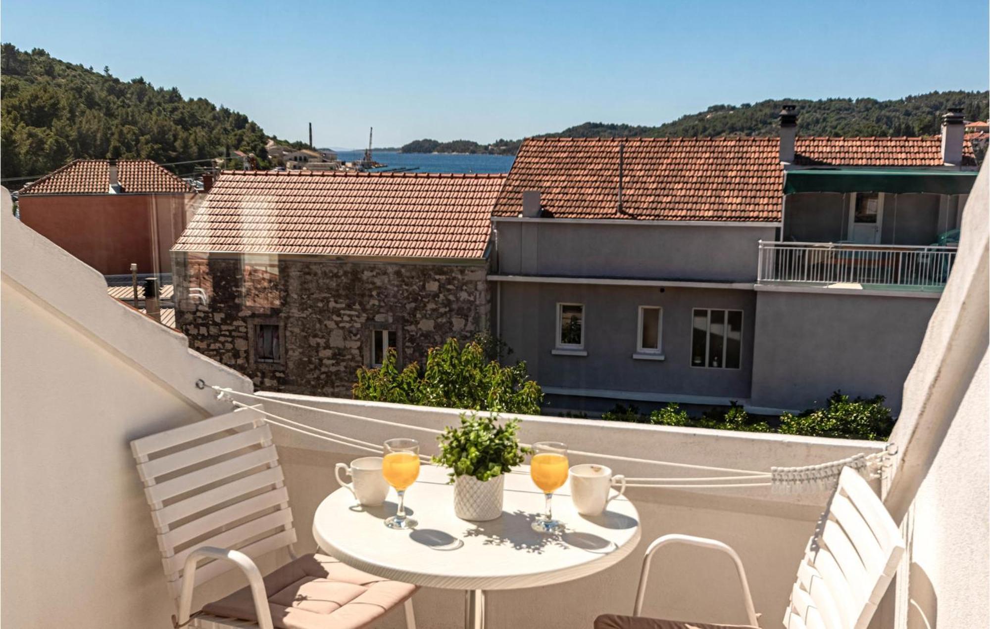 Beautiful Apartment In Vela Luka With Wifi Exterior foto